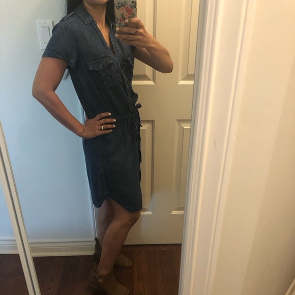 EUC medium blue chambray dress - Picture 3 of 7